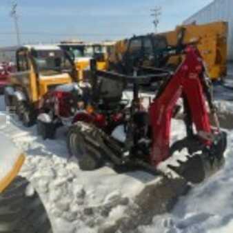 Misceláneos 2015 Mahindra EMAX22 (2)