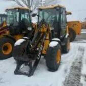 Misceláneos 2011 JCB 406 (1)