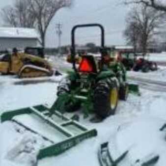 Misceláneos 2023 John Deere 3039 (3)