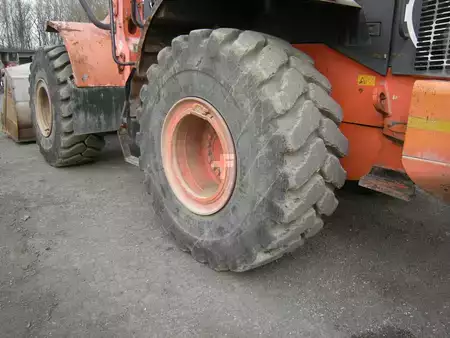 Kerekes rakodó 2006 Hitachi ZW200 (9)