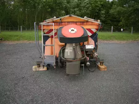 Spargisabbia 2004 Schmidt Streuer  Mitos SST20-18 VAXN  für Unimog (3)