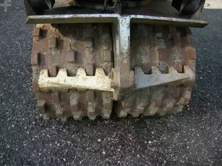 Rolos para pés de carneiro 1996 DELMAG Vx60E (14)