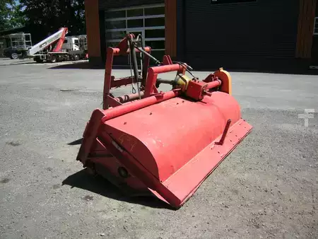 Pozostałe 1991 [div] Dücker Anbau Mulcher für Unimog oder Traktor (1)