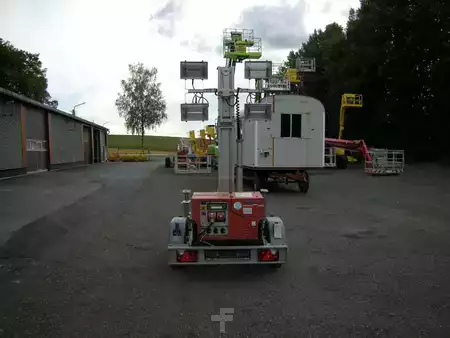 Dragvagnar 2014 [div] Anhänge- Lichtmast Schmid FG75LM (3)