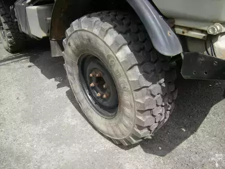 Mobilní jeřáby 1991 Mercedes-Benz Unimog U 1250 / U427/11 mit Kran (10)
