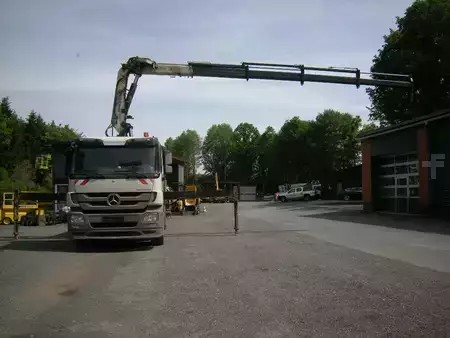Вантажівка 2011 Mercedes-Benz Mercedes Benz Actros 1848 mit Kran Atlas 240.2E-A4 (4)