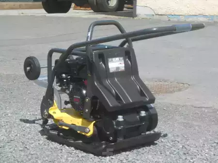 Compacteur à plaque 2017 BOMAG BP 12/40 (3)