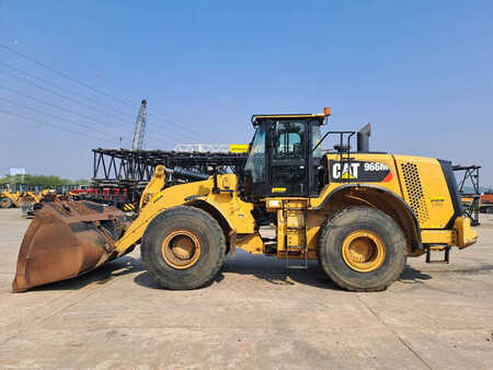 Radlader 2014 Caterpillar 966M (1)