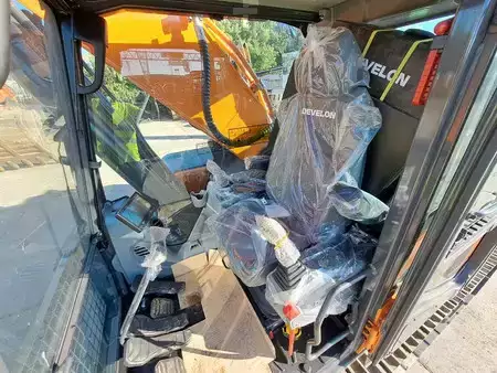 Pelles sur chenilles 2025 Doosan DX300LC-7M (2 Units available) (20)