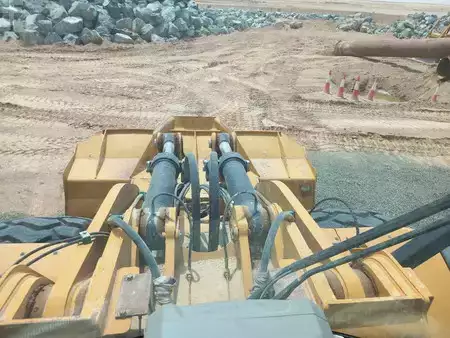 Kolové nakladače 2023 Caterpillar 980 (EXW - Abu Dhabi) (24)