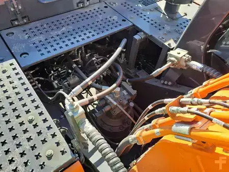 Bæltegraver 2025 Doosan DX 300 LC-7M (17)