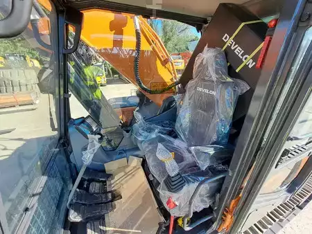 Bæltegraver 2025 Doosan DX 300 LC-7M (21)