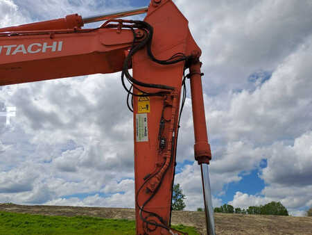 Kettenbagger 2017 Hitachi ZX350LC-6 (NEW track + Trimble Earthworks GPS) (9)