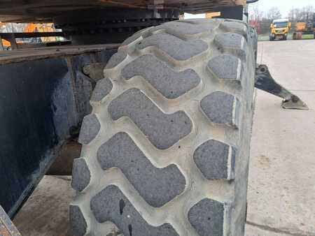 Grues mobiles 2009 Caterpillar M325D LMH (22)