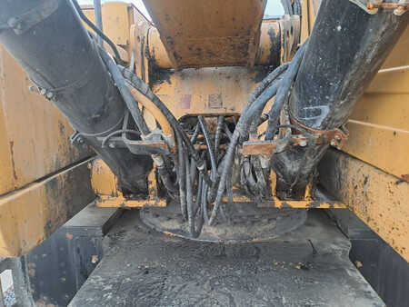 Grues mobiles 2009 Caterpillar M325D LMH (9)