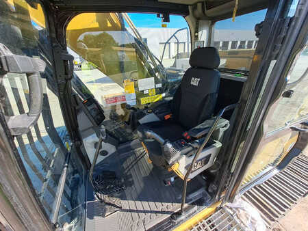 Pelles sur chenilles 2019 Caterpillar 330 (21)