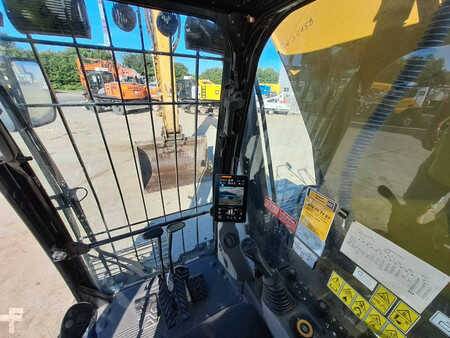 Pelles sur chenilles 2019 Caterpillar 330 (24)