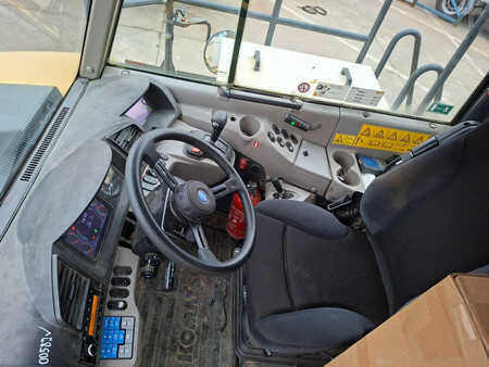 Knickgelenkte Muldenkipper/Dumper 2015 Komatsu HM 300-3 (10)