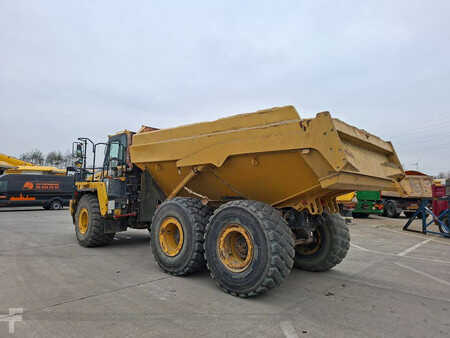 Knickgelenkte Muldenkipper/Dumper 2015 Komatsu HM 300-3 (8)