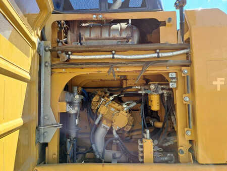 Rupsgraafmachines 2017 Caterpillar 330FLN (17)
