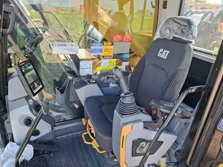 Lánctalpas kotrógép 2024 Caterpillar 395 (8)