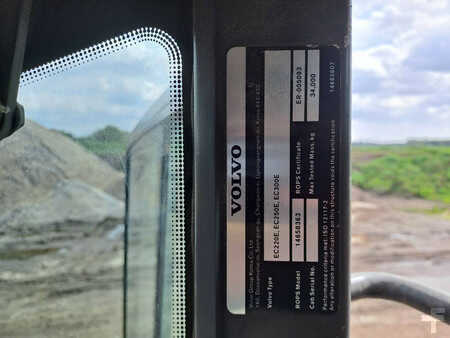 Rupsgraafmachines 2017 Volvo EC300EL (23)