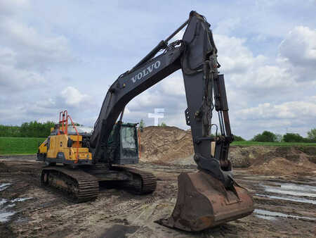 Korečková rýpadla 2017 Volvo EC300EL (6)