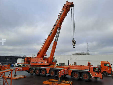 Liebherr LTM1400-7.1 (with Luffing Jib)