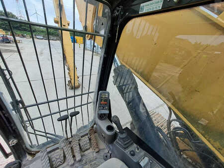 Rupsgraafmachines 2007 Caterpillar 330DL UHD (21M + GP Short Boom) (24)