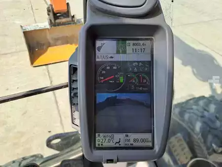 Escavatori gommati 2016 Hitachi ZX170W-5B (35)