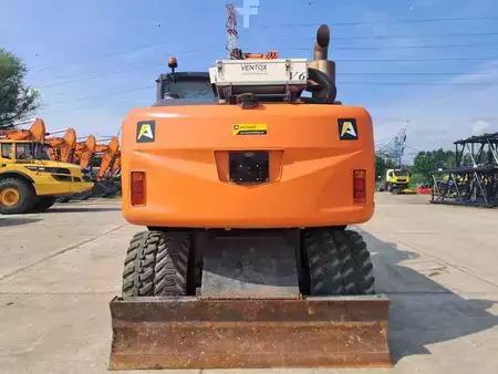 Escavatori gommati 2016 Hitachi ZX170W-5B (40)