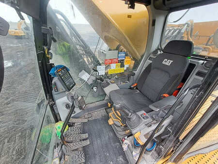 Kettenbagger 2024 Caterpillar 395 (22)