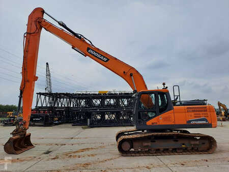 Doosan DX225LC-5 LR (Long-Reach15.5m)