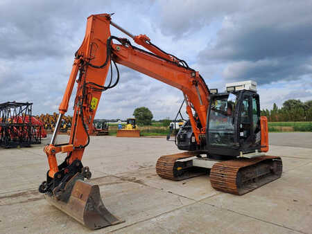 Hitachi ZX135US-6