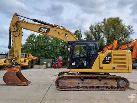 Caterpillar 320 (2 Buckets)