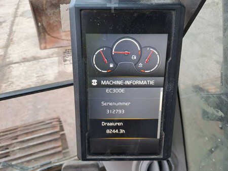 Rupsgraafmachines 2019 Volvo EC300EL (21)