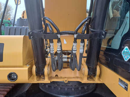 Caterpillar 320