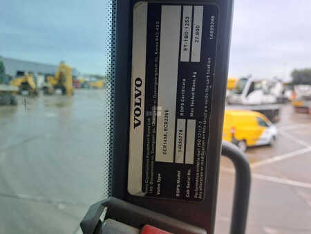 Korečková rýpadla 2017 Volvo ECR235EL (24)