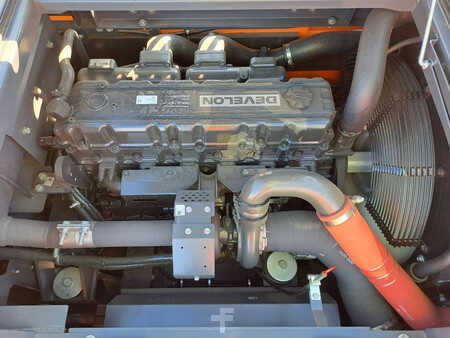 Korečková rýpadla 2025 DEVELON DX300LC-7M (18)