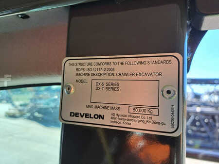 Korečková rýpadla 2025 DEVELON DX300LC-7M (22)