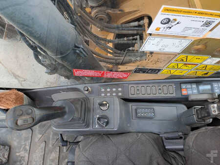 Escavadora de rastos 2011 Cat 328 D LCR (26)