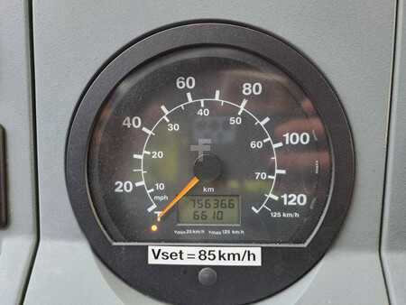 Siirrettävät nosturit 2013 Grove GMK 5220 (29)