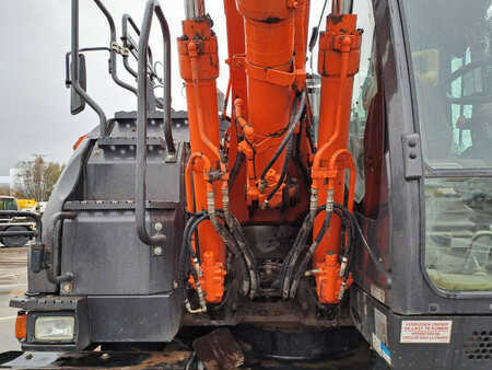 Mobil grävmaskin 2017 Hitachi ZX140WTB-6 (Topcon GPS + Engcon) (12)