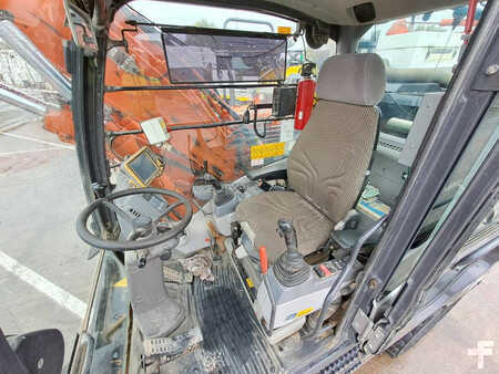 Mobil grävmaskin 2017 Hitachi ZX140WTB-6 (Topcon GPS + Engcon) (19)