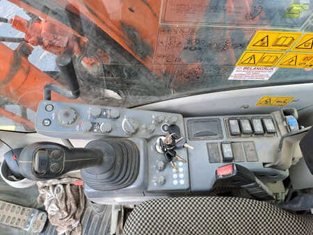 Koparki kołowe 2017 Hitachi ZX140WTB-6 (Topcon GPS+Engcon Rototilt) (32)