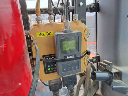 Koparki kołowe 2017 Hitachi ZX140WTB-6 (Topcon GPS+Engcon Rototilt) (33)