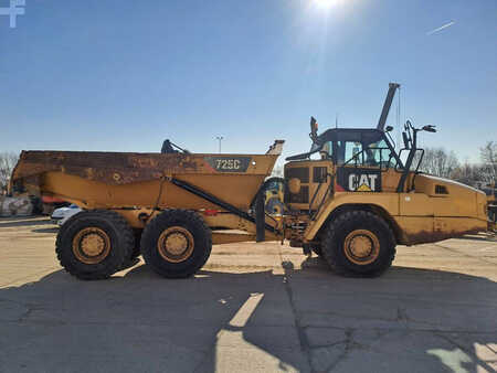 Tombereau articulé 2017 Caterpillar 725C2 (6)
