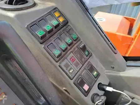 Mobil daruk 2014 Grove GMK6300L (15)