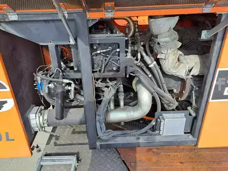 Mobil daruk 2014 Grove GMK6300L (21)