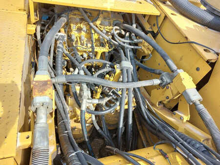 Beltegraver 2016 Caterpillar 352 Fl XE MHD (29)